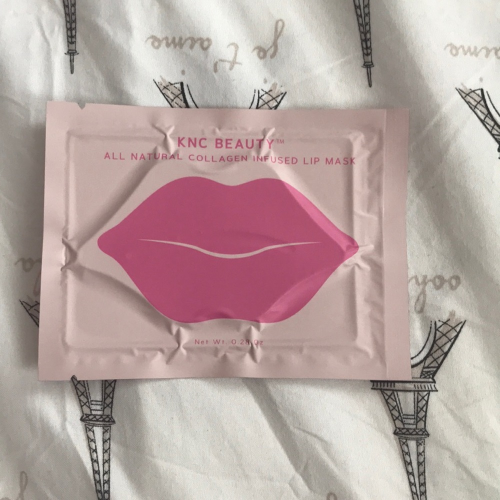Lip mask
